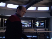 extant_StarTrek_VOY_6x04-TinkerTenorDoctorSpy_01492.jpg