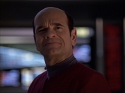 extant_StarTrek_VOY_6x04-TinkerTenorDoctorSpy_01518.jpg