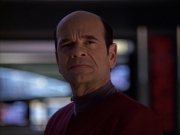 extant_StarTrek_VOY_6x04-TinkerTenorDoctorSpy_01521.jpg