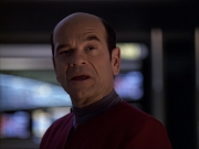extant_StarTrek_VOY_6x04-TinkerTenorDoctorSpy_01525.jpg