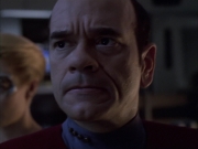 extant_StarTrek_VOY_6x04-TinkerTenorDoctorSpy_01529.jpg