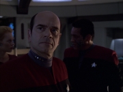 extant_StarTrek_VOY_6x04-TinkerTenorDoctorSpy_01537.jpg