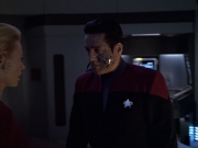 extant_StarTrek_VOY_6x04-TinkerTenorDoctorSpy_01543.jpg