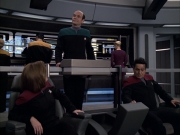 extant_StarTrek_VOY_6x04-TinkerTenorDoctorSpy_01610.jpg
