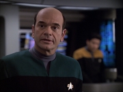 extant_StarTrek_VOY_6x04-TinkerTenorDoctorSpy_01615.jpg