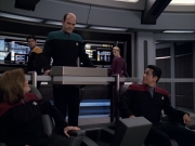extant_StarTrek_VOY_6x04-TinkerTenorDoctorSpy_01622.jpg