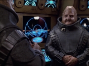 extant_StarTrek_VOY_6x04-TinkerTenorDoctorSpy_01651.jpg