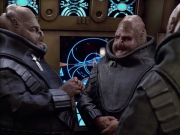 extant_StarTrek_VOY_6x04-TinkerTenorDoctorSpy_01671.jpg