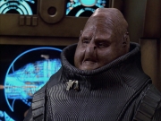 extant_StarTrek_VOY_6x04-TinkerTenorDoctorSpy_01682.jpg