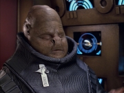 extant_StarTrek_VOY_6x04-TinkerTenorDoctorSpy_01717.jpg
