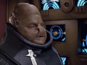 extant_StarTrek_VOY_6x04-TinkerTenorDoctorSpy_01748.jpg