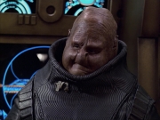 extant_StarTrek_VOY_6x04-TinkerTenorDoctorSpy_01750.jpg