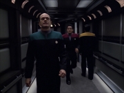 extant_StarTrek_VOY_6x04-TinkerTenorDoctorSpy_01762.jpg