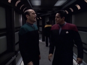 extant_StarTrek_VOY_6x04-TinkerTenorDoctorSpy_01764.jpg