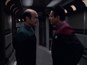 extant_StarTrek_VOY_6x04-TinkerTenorDoctorSpy_01769.jpg