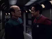 extant_StarTrek_VOY_6x04-TinkerTenorDoctorSpy_01783.jpg