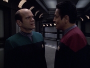 extant_StarTrek_VOY_6x04-TinkerTenorDoctorSpy_01791.jpg