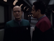 extant_StarTrek_VOY_6x04-TinkerTenorDoctorSpy_01795.jpg
