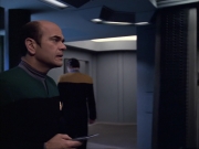extant_StarTrek_VOY_6x04-TinkerTenorDoctorSpy_01800.jpg