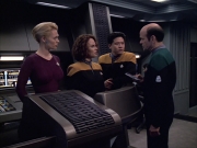 extant_StarTrek_VOY_6x04-TinkerTenorDoctorSpy_01805.jpg