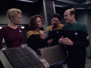 extant_StarTrek_VOY_6x04-TinkerTenorDoctorSpy_01812.jpg
