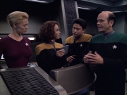 extant_StarTrek_VOY_6x04-TinkerTenorDoctorSpy_01813.jpg