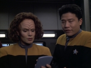 extant_StarTrek_VOY_6x04-TinkerTenorDoctorSpy_01820.jpg