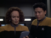 extant_StarTrek_VOY_6x04-TinkerTenorDoctorSpy_01823.jpg