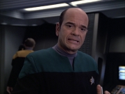 extant_StarTrek_VOY_6x04-TinkerTenorDoctorSpy_01831.jpg