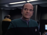 extant_StarTrek_VOY_6x04-TinkerTenorDoctorSpy_01833.jpg