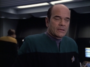 extant_StarTrek_VOY_6x04-TinkerTenorDoctorSpy_01843.jpg
