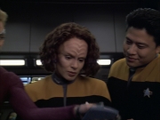 extant_StarTrek_VOY_6x04-TinkerTenorDoctorSpy_01845.jpg