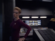 extant_StarTrek_VOY_6x04-TinkerTenorDoctorSpy_01851.jpg