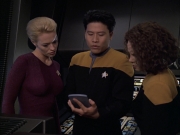extant_StarTrek_VOY_6x04-TinkerTenorDoctorSpy_01932.jpg