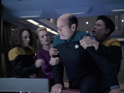 extant_StarTrek_VOY_6x04-TinkerTenorDoctorSpy_01948.jpg