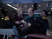extant_StarTrek_VOY_6x04-TinkerTenorDoctorSpy_01952.jpg
