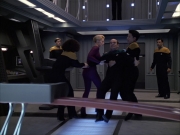 extant_StarTrek_VOY_6x04-TinkerTenorDoctorSpy_01957.jpg