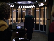 extant_StarTrek_VOY_6x04-TinkerTenorDoctorSpy_01970.jpg