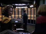 extant_StarTrek_VOY_6x04-TinkerTenorDoctorSpy_01972.jpg