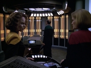 extant_StarTrek_VOY_6x04-TinkerTenorDoctorSpy_01974.jpg