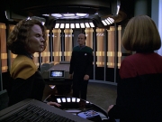 extant_StarTrek_VOY_6x04-TinkerTenorDoctorSpy_01984.jpg