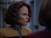 extant_StarTrek_VOY_6x04-TinkerTenorDoctorSpy_02013.jpg