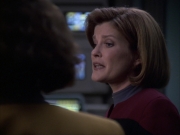 extant_StarTrek_VOY_6x04-TinkerTenorDoctorSpy_02016.jpg