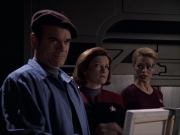 extant_StarTrek_VOY_6x04-TinkerTenorDoctorSpy_02068.jpg