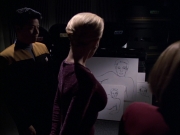 extant_StarTrek_VOY_6x04-TinkerTenorDoctorSpy_02074.jpg