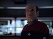 extant_StarTrek_VOY_6x04-TinkerTenorDoctorSpy_02110.jpg