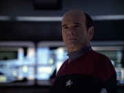 extant_StarTrek_VOY_6x04-TinkerTenorDoctorSpy_02125.jpg