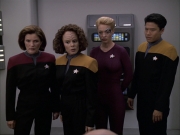 extant_StarTrek_VOY_6x04-TinkerTenorDoctorSpy_02141.jpg