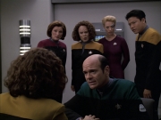 extant_StarTrek_VOY_6x04-TinkerTenorDoctorSpy_02149.jpg