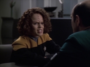 extant_StarTrek_VOY_6x04-TinkerTenorDoctorSpy_02159.jpg